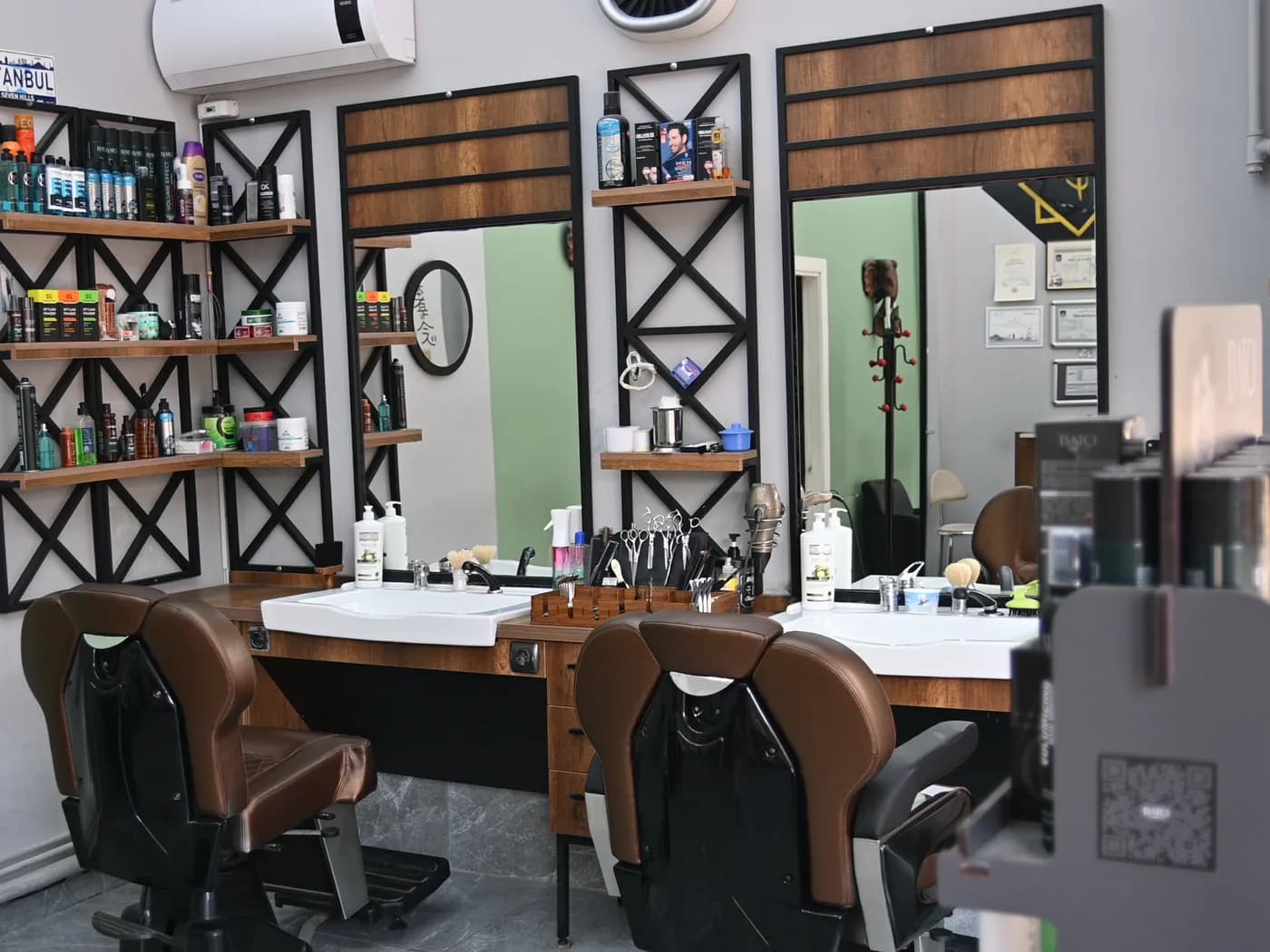 Hair Studio Ömür Taş iç mekan